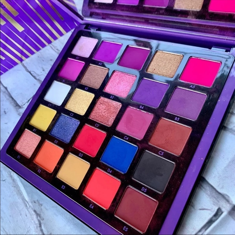 Lightly swatched Norvina vol 1